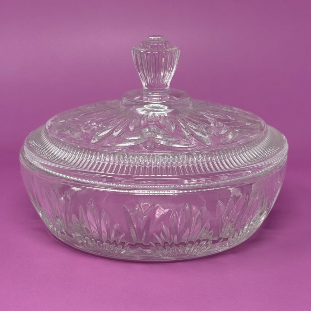Vintage Avon Pressed Glass Covered Candy Dish Lidded Bowl Trinket Vanity‎ Dish